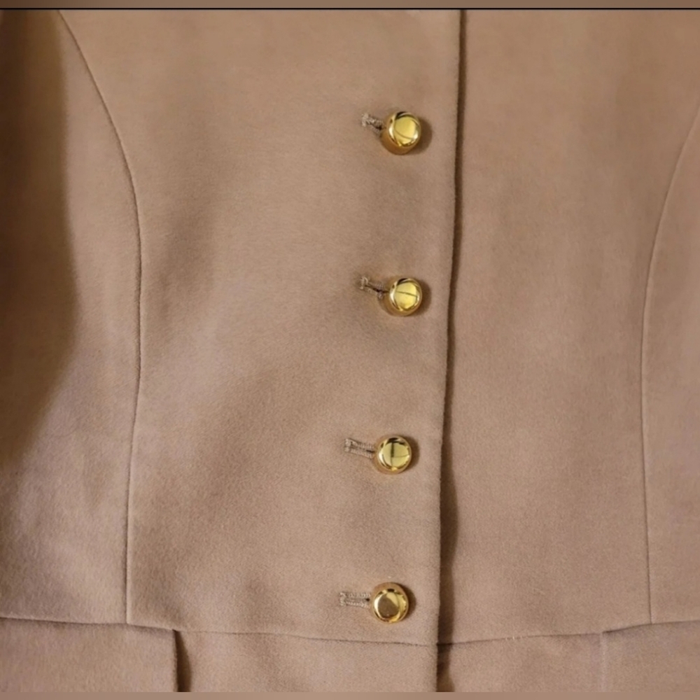 Zara ,camel color,wool blazer with bronze color buttons - Picture 6 of 7